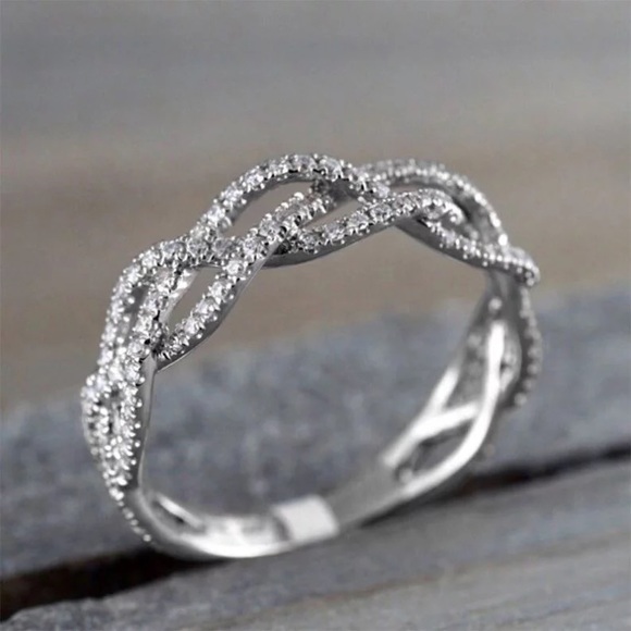 New Women’s 925 Silver Diamond Stackable Infinity Ring - Picture 6 of 6